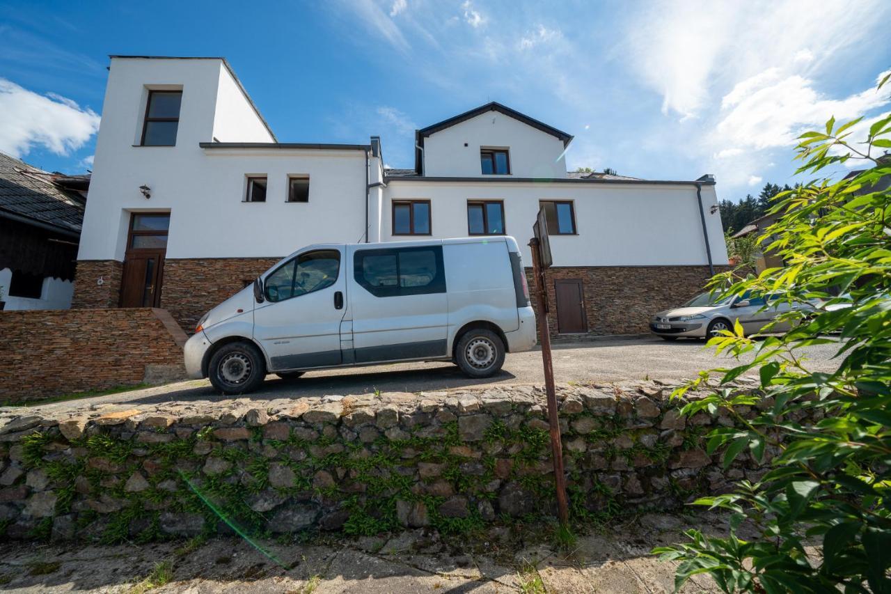 Apartmany Na Sumave 스타치 외부 사진